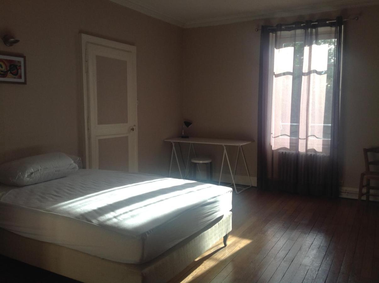 Appartement En Centre Ville ヌヴェール エクステリア 写真